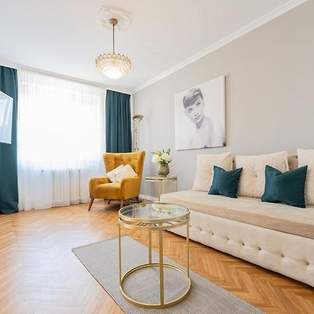 Haga Flat Apartment Oradea Luaran gambar