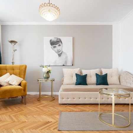 Haga Flat Apartment Oradea Luaran gambar
