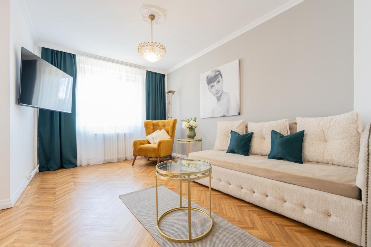Haga Flat Apartment Oradea Luaran gambar