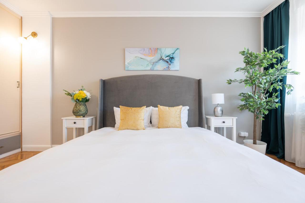 Haga Flat Apartment Oradea Luaran gambar
