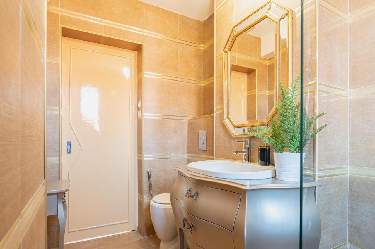 Haga Flat Apartment Oradea Luaran gambar