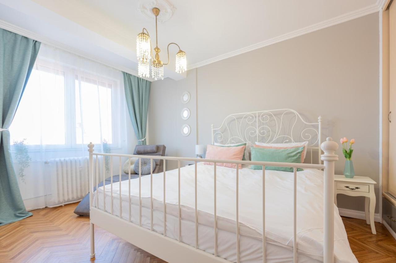 Haga Flat Apartment Oradea Luaran gambar