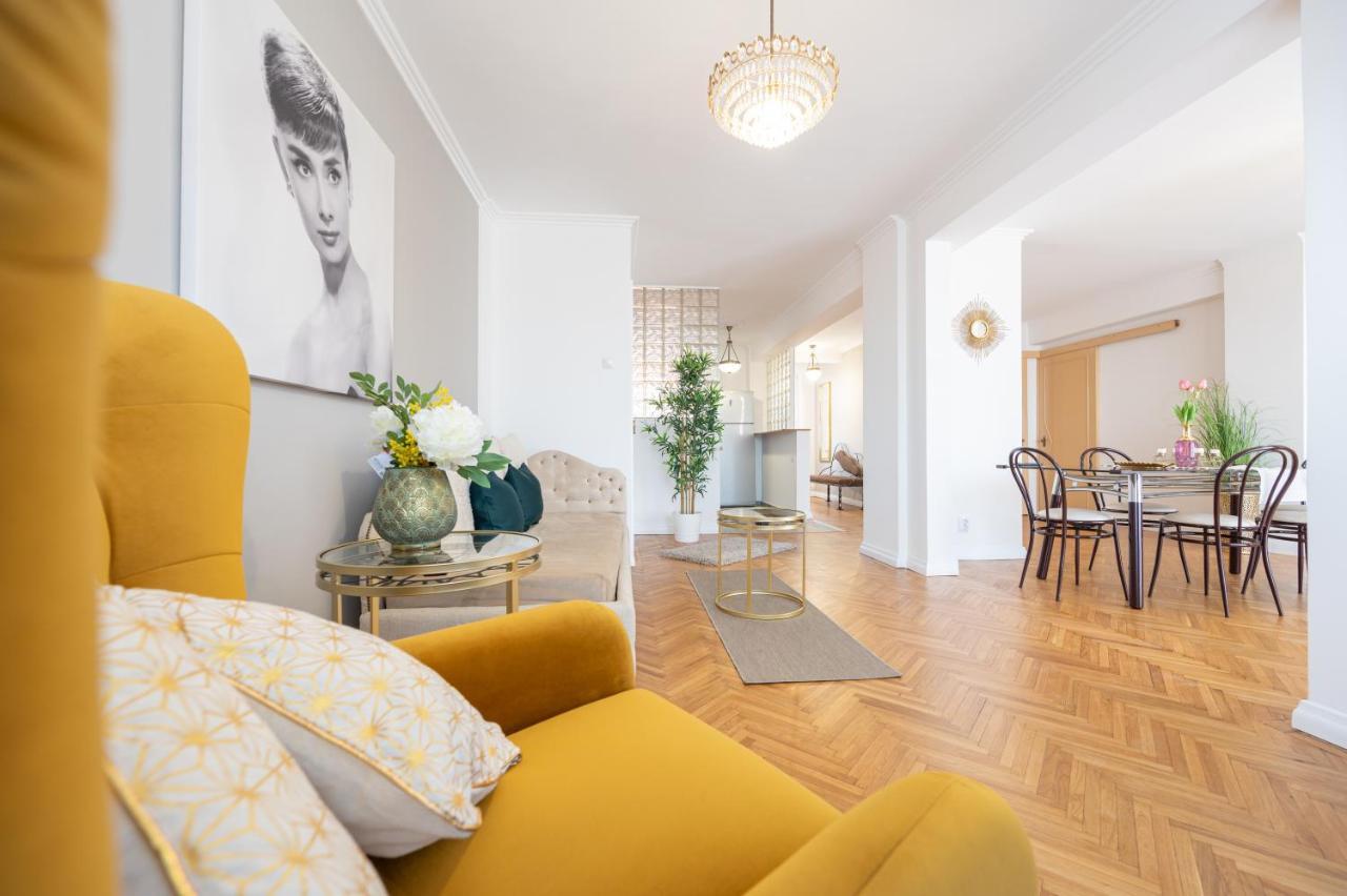 Haga Flat Apartment Oradea Luaran gambar