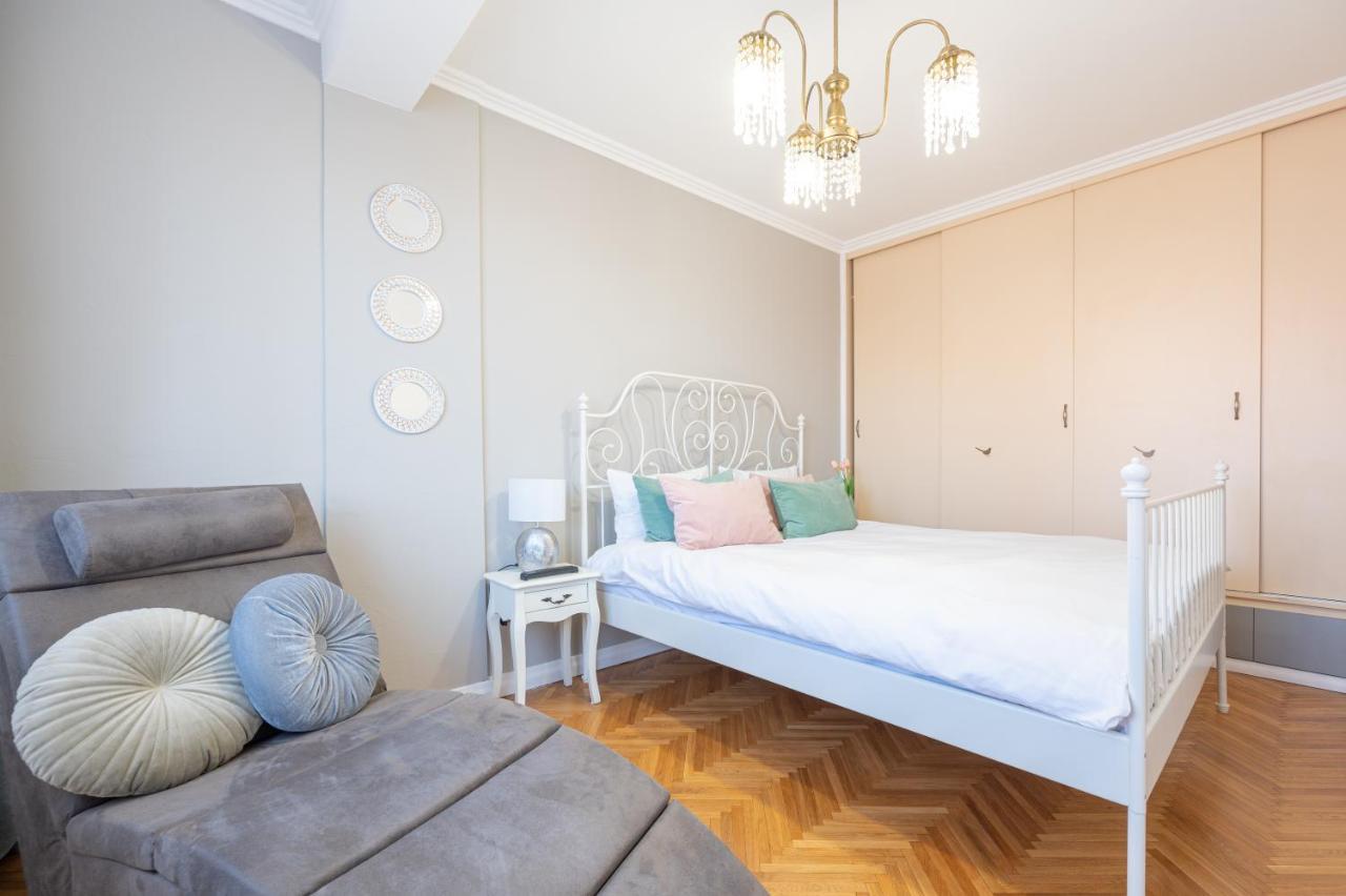 Haga Flat Apartment Oradea Luaran gambar